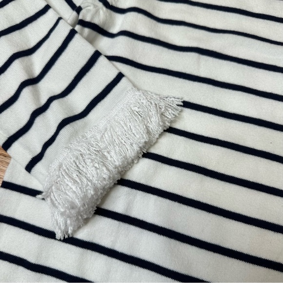 NWT LILLY PULITZER Small True Navy Dasha Fringe Sweater - Picture 4 of 4